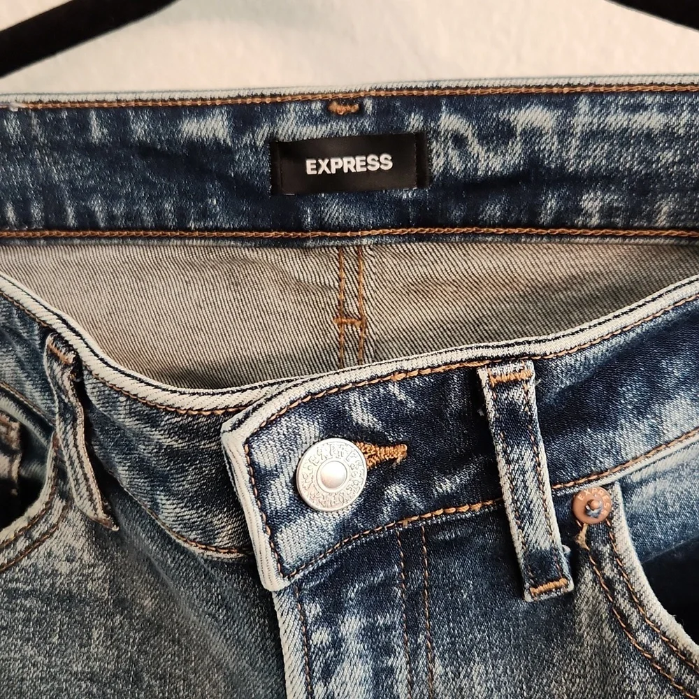 Express Jeans - Picture 2 of 4